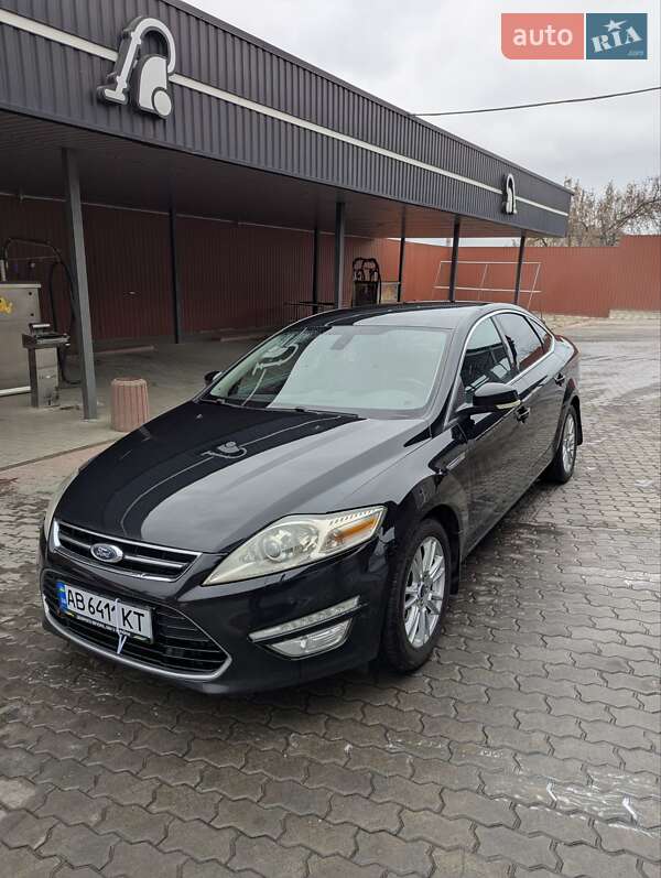 Ford Mondeo (2011)