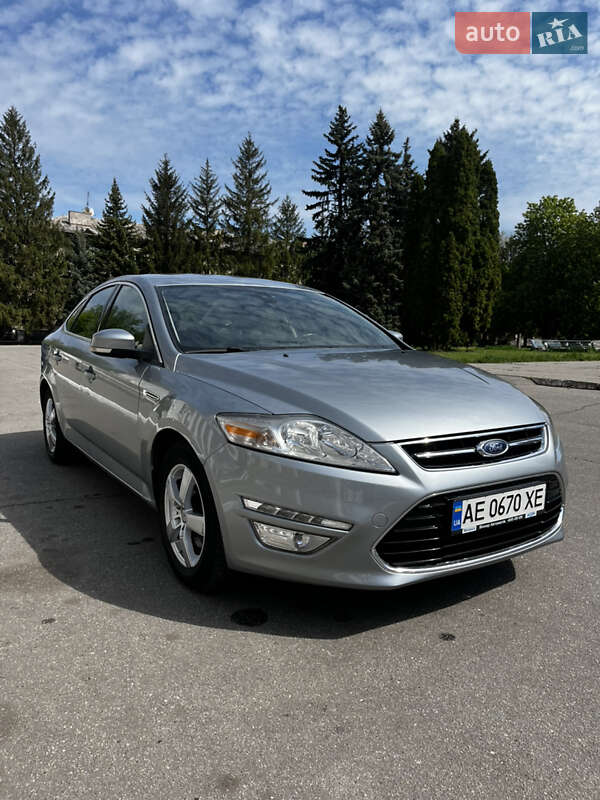 Ford Mondeo (2011)