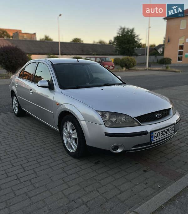 Ford Mondeo (2001)