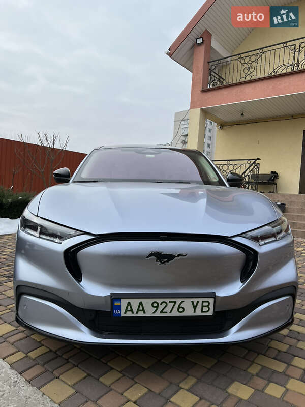 Ford Mustang mach-e (2022)