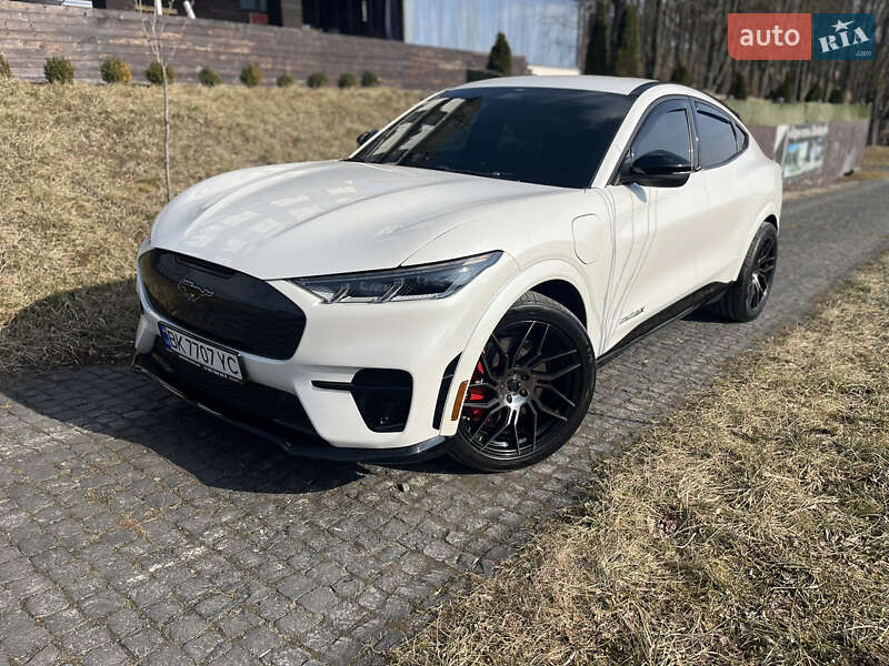 Ford Mustang mach-e (2021)