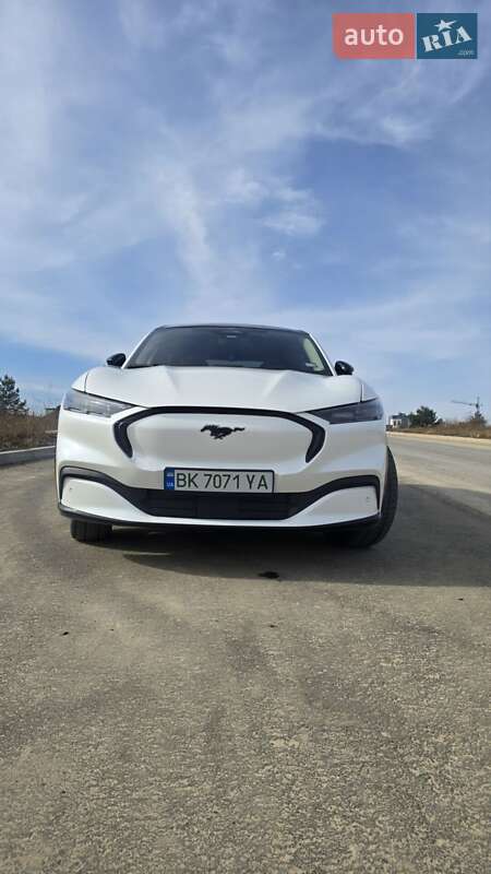 Ford Mustang mach-e (2023)