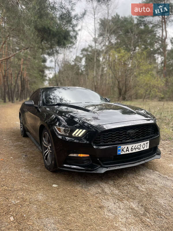 Ford Mustang (2015)