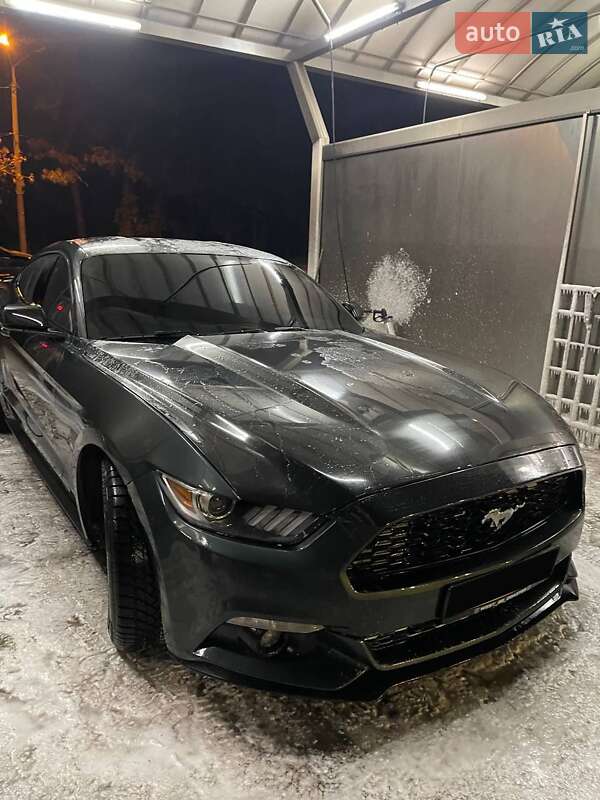 Ford Mustang (2016)