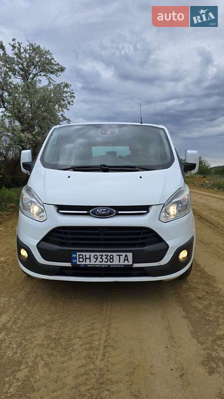 Ford Tourneo custom (2013)
