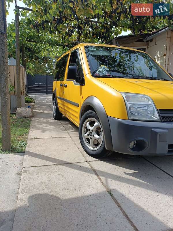 Ford Transit connect (2005)