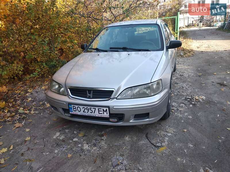 Honda Accord (1999)