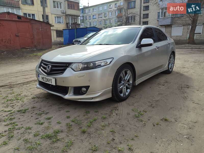 Honda Accord (2010)