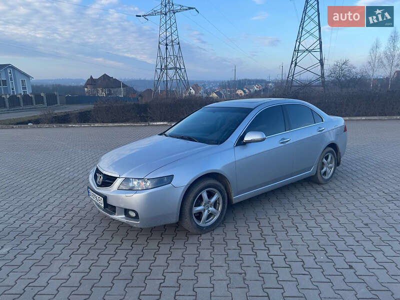 Honda Accord (2005)