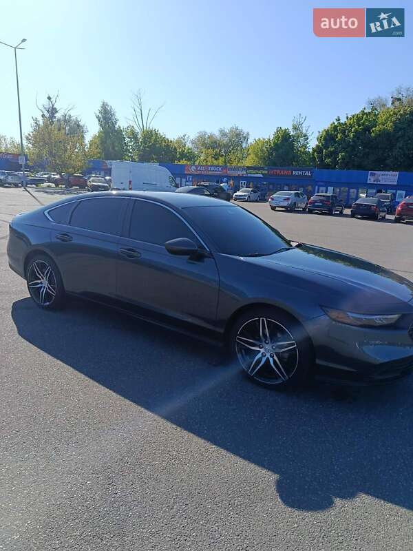 Honda Accord (2023)