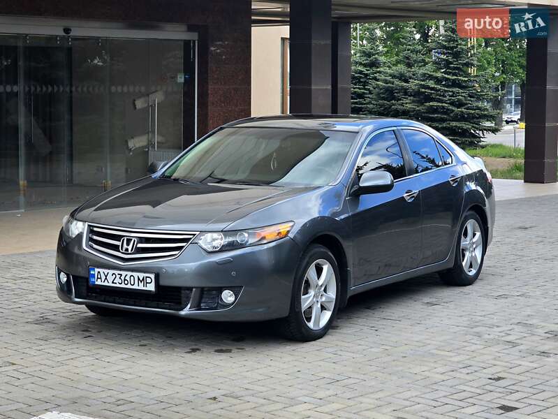 Honda Accord (2008)