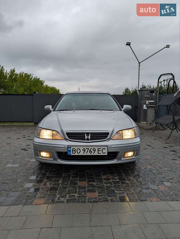 Honda Accord (2000)