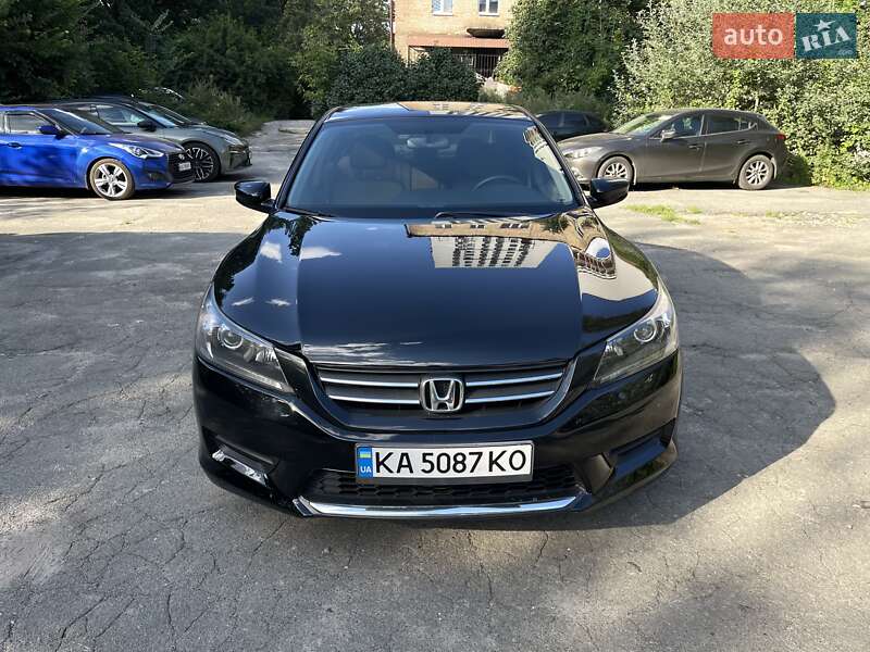 Honda Accord (2014)