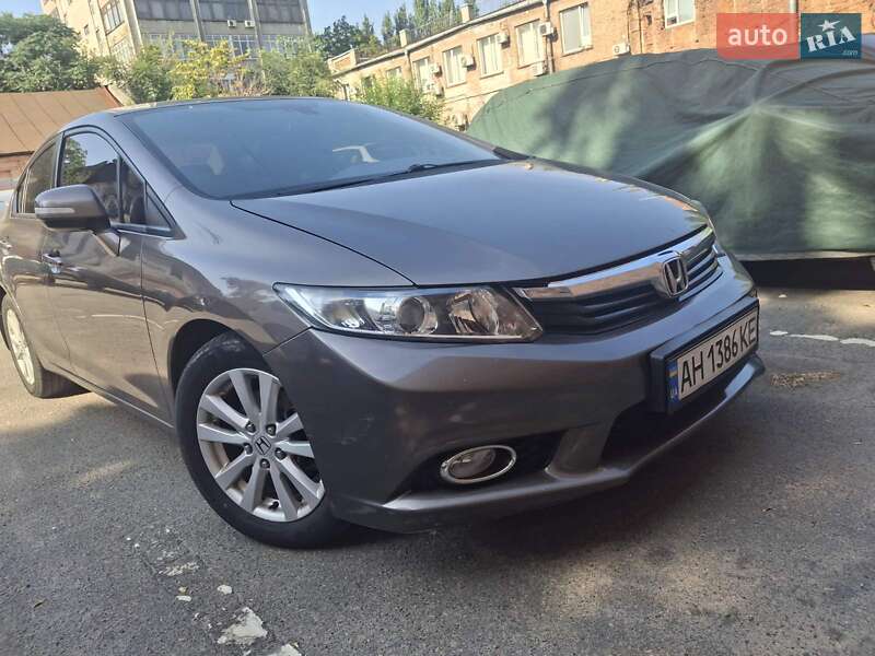 Honda Civic (2012)