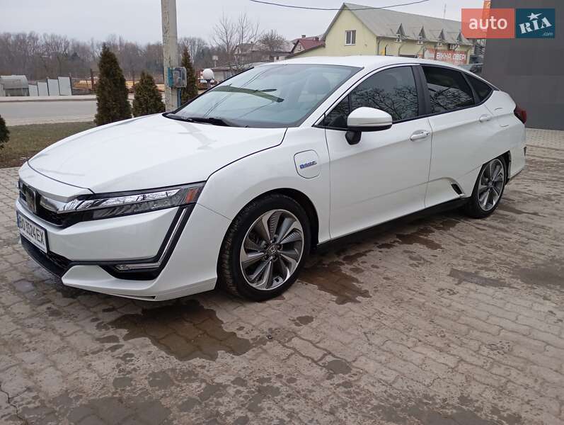 Honda Clarity (2017)