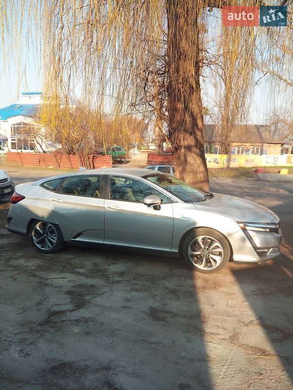 Honda Clarity (2017)