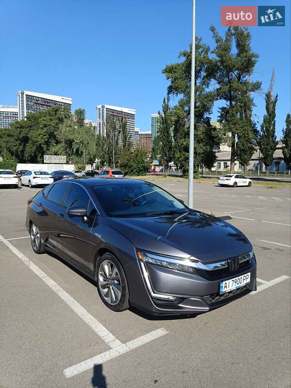 Honda Clarity (2017)