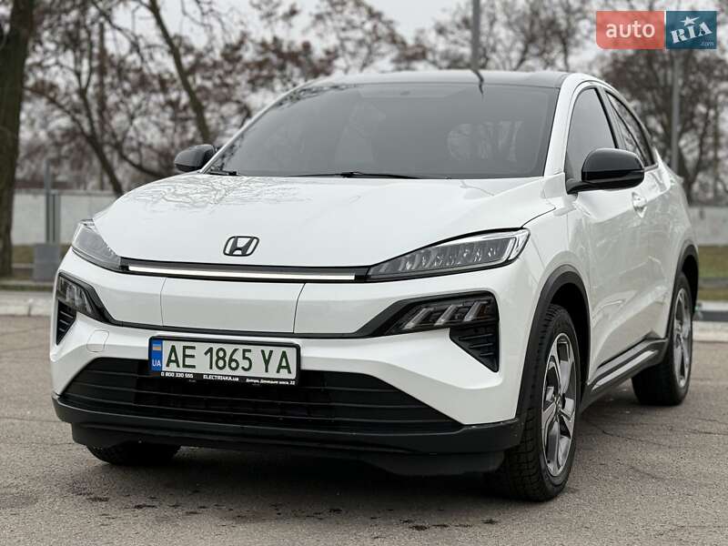 Honda M-nv (2022)