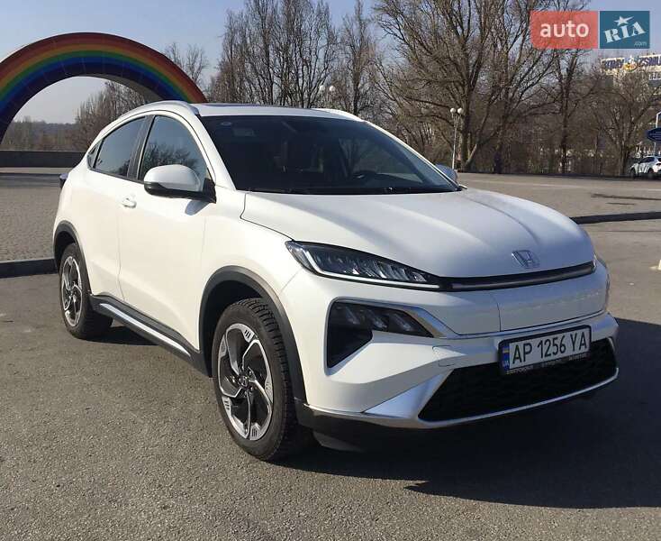 Honda M-nv (2024)