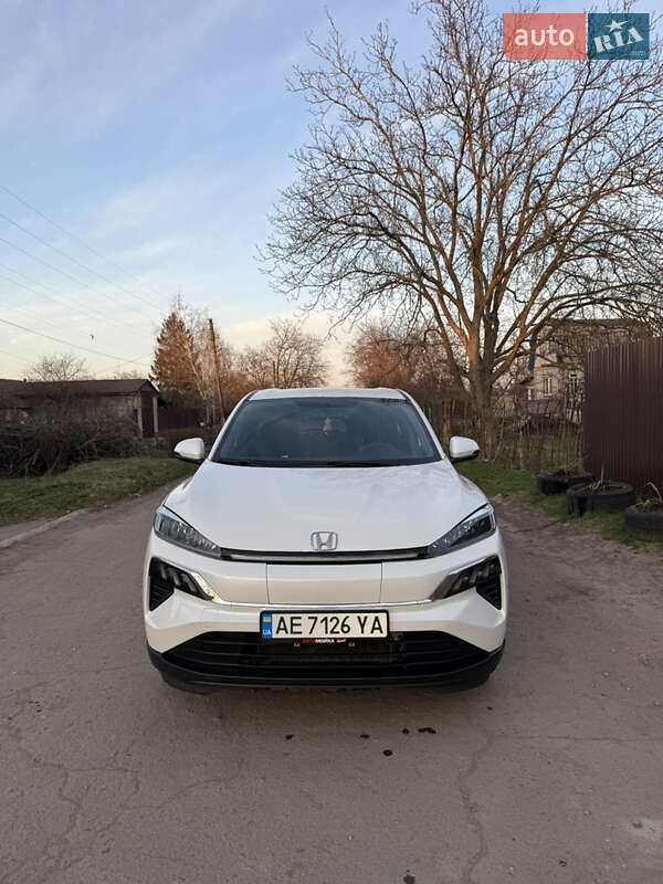 Honda M-nv (2022)