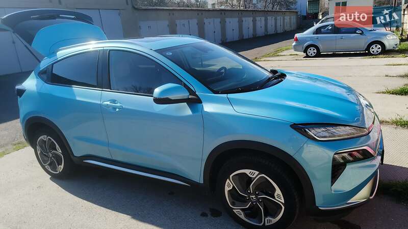 Honda M-nv (2023)