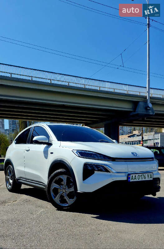 Honda M-nv (2021)