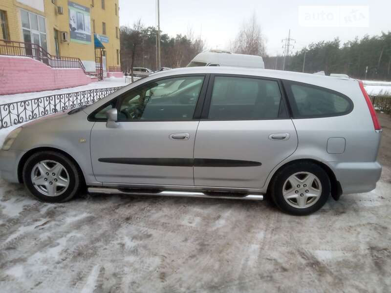 Honda Stream (2001)