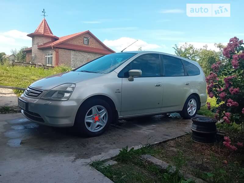 Honda Stream (2003)