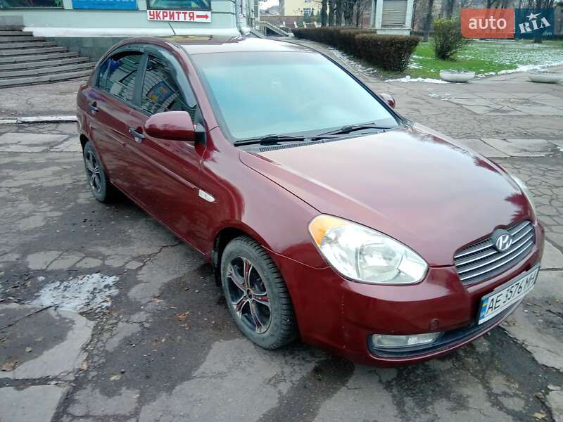 Hyundai Accent (2006)
