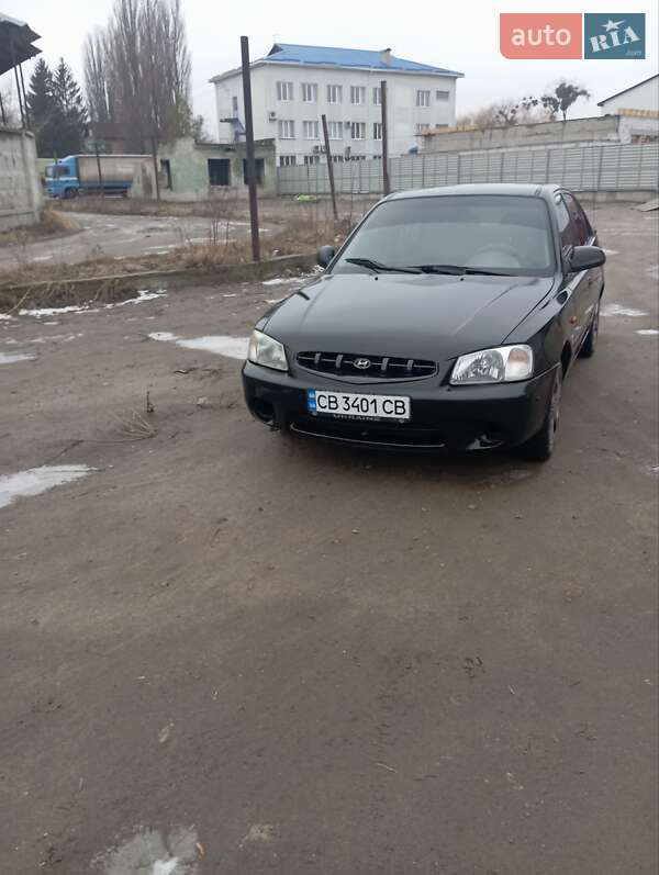 Hyundai Accent (2005)