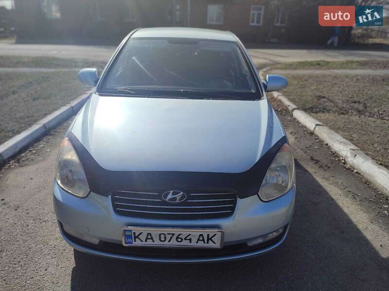 Hyundai Accent (2009)