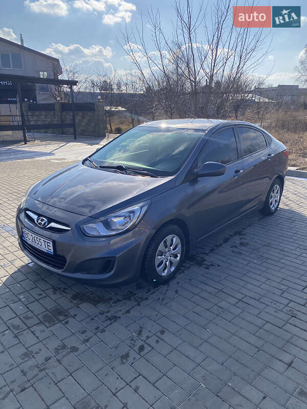Hyundai Accent (2017)