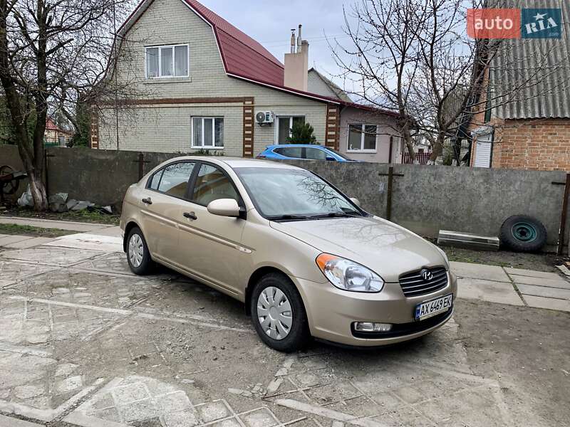 Hyundai Accent (2007)