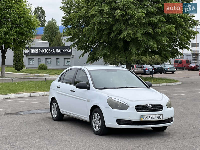 Hyundai Accent (2009)