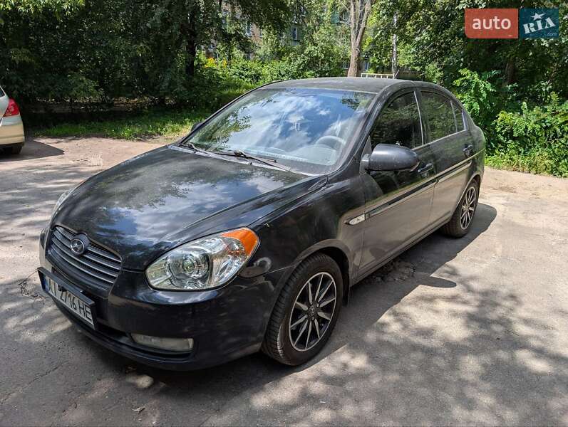 Hyundai Accent (2008)