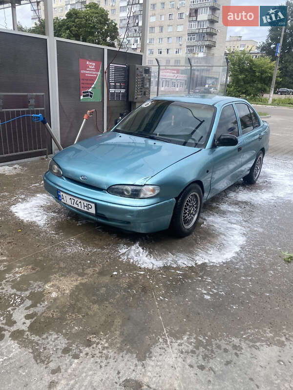 Hyundai Accent (1995)
