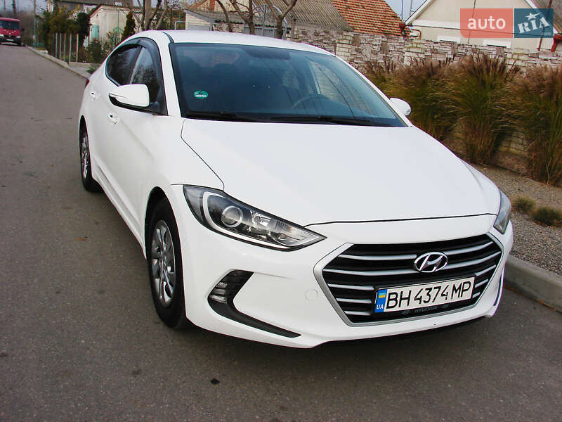 Hyundai Avante (2016)