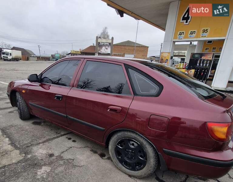 Hyundai Elantra (2001)