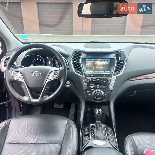 Hyundai Grand santa fe (2016)