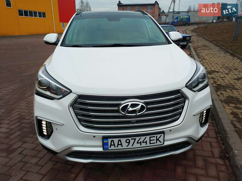 Hyundai Grand santa fe (2016)