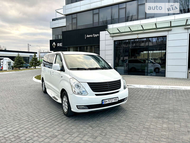 Hyundai Grand starex (2011)