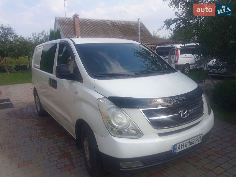 Hyundai H-1 (2011)