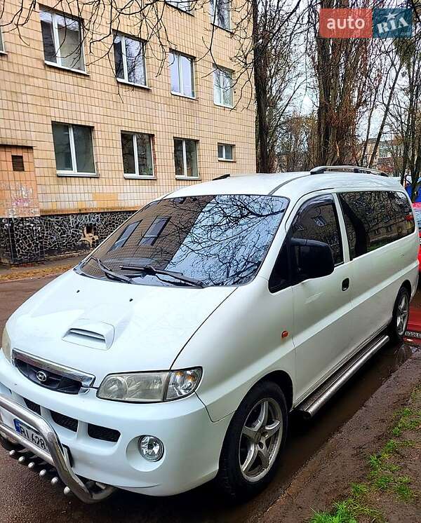 Hyundai H 200 (2003)