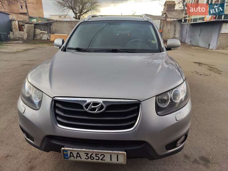 Hyundai Santa fe (2011)