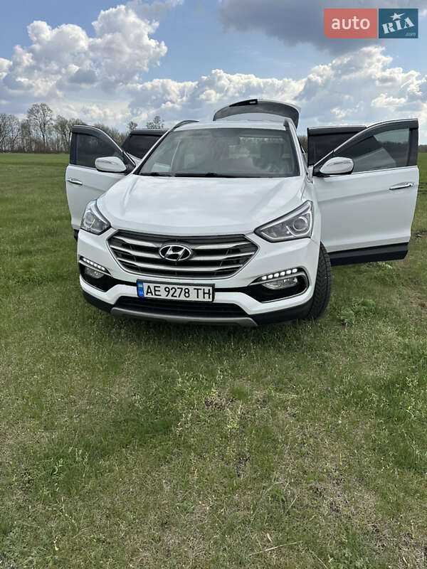 Hyundai Santa fe (2016)
