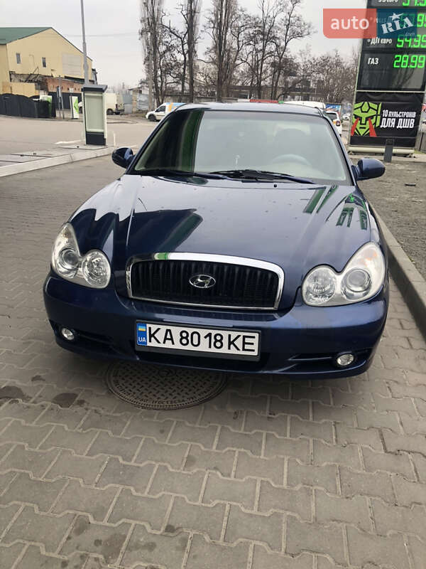 Hyundai Sonata (2001)