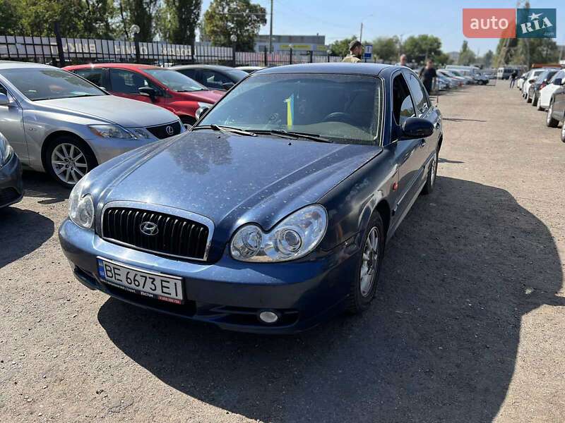Hyundai Sonata (2001)