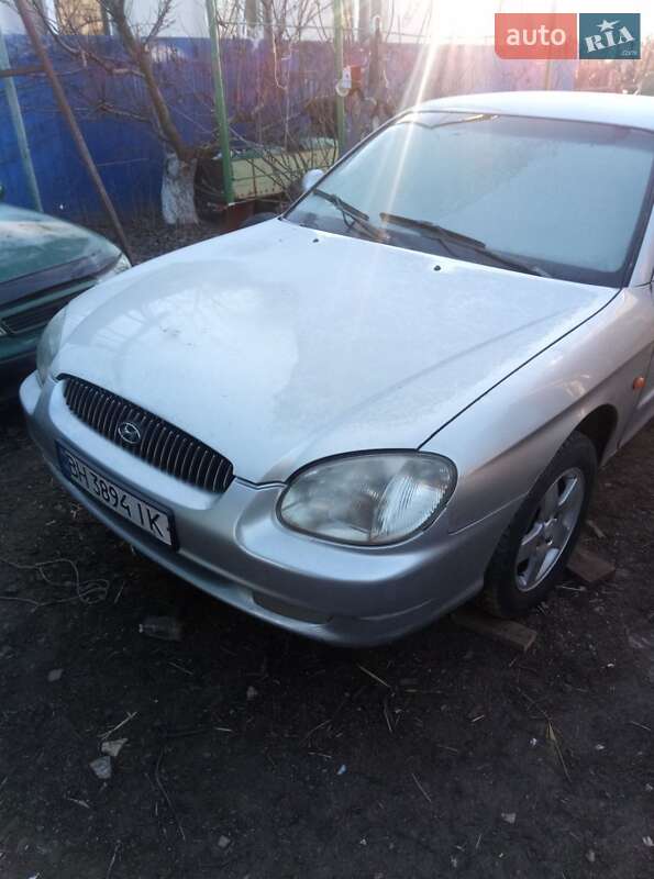 Hyundai Sonata (1999)