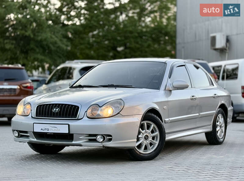 Hyundai Sonata (2005)
