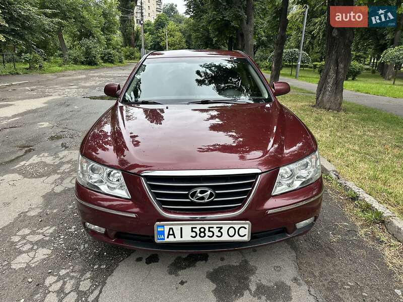 Hyundai Sonata (2009)